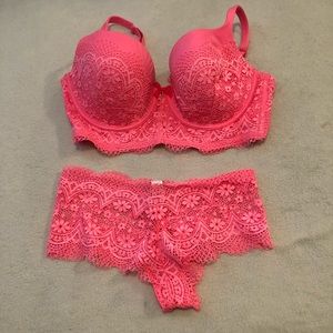 Bra and panty set